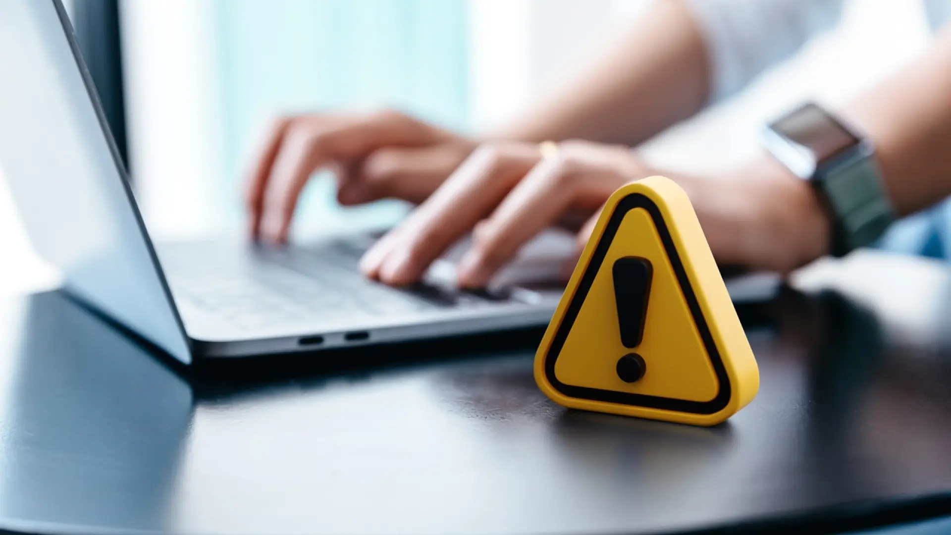 Microsoft reconoce los peligros de la IA: "Los ataques por phishing son ahora un 50% más eficaces"