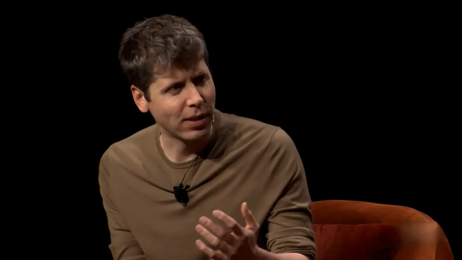 El enigmático dispositivo de Sam Altman: ¿El fin del iPhone tal como lo conocemos?