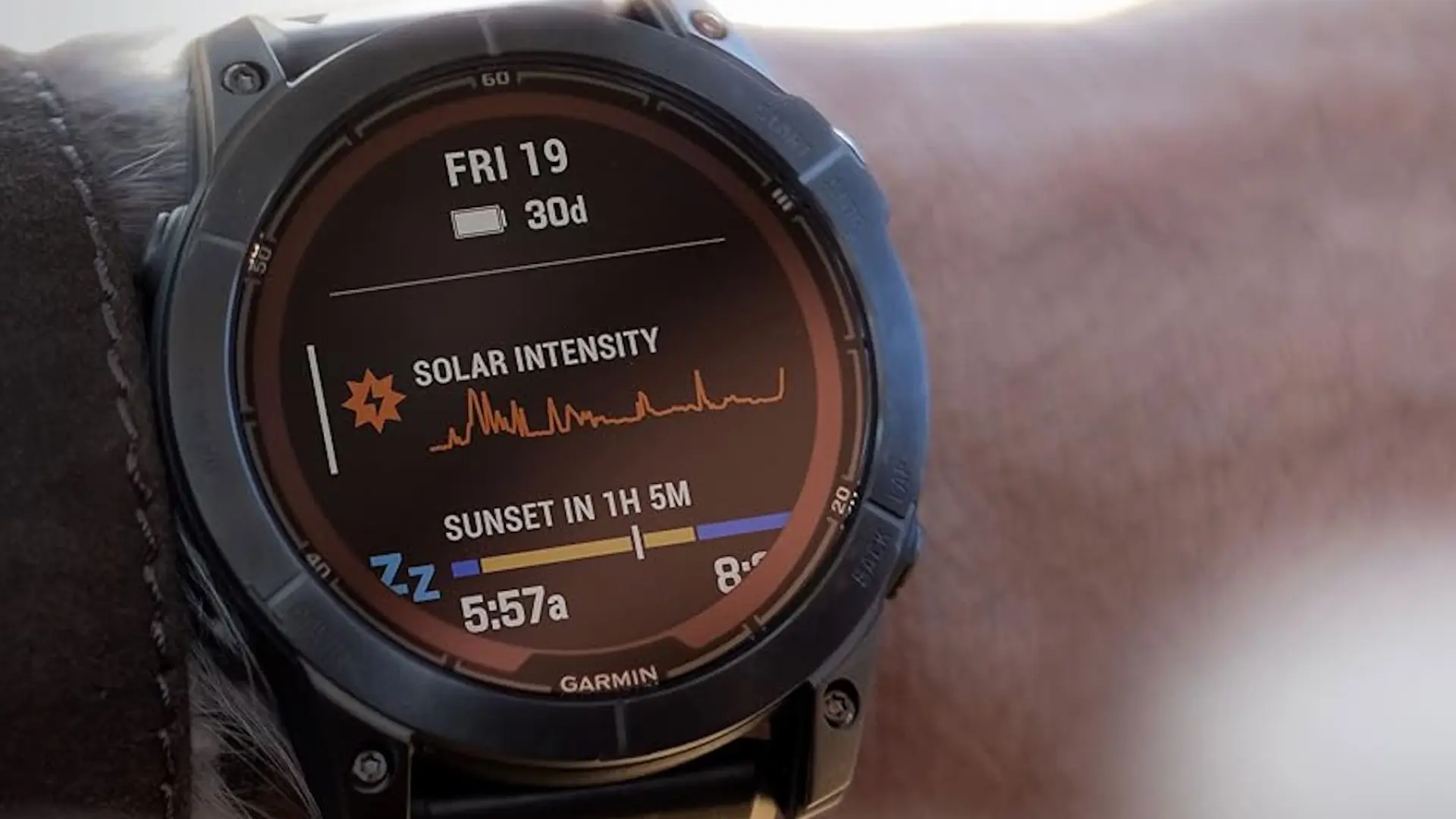 El Garmin más vendido desploma su precio: con carga solar y batería virtualmente infinita