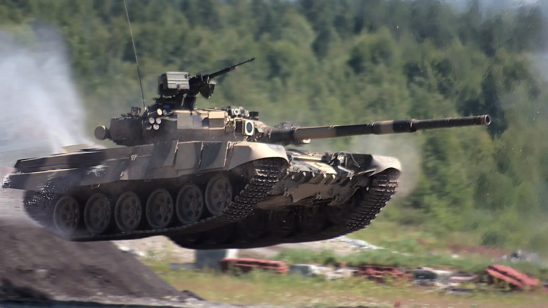 Ucrania desmonta un tanque ruso: la sorpresa ha sido bestial