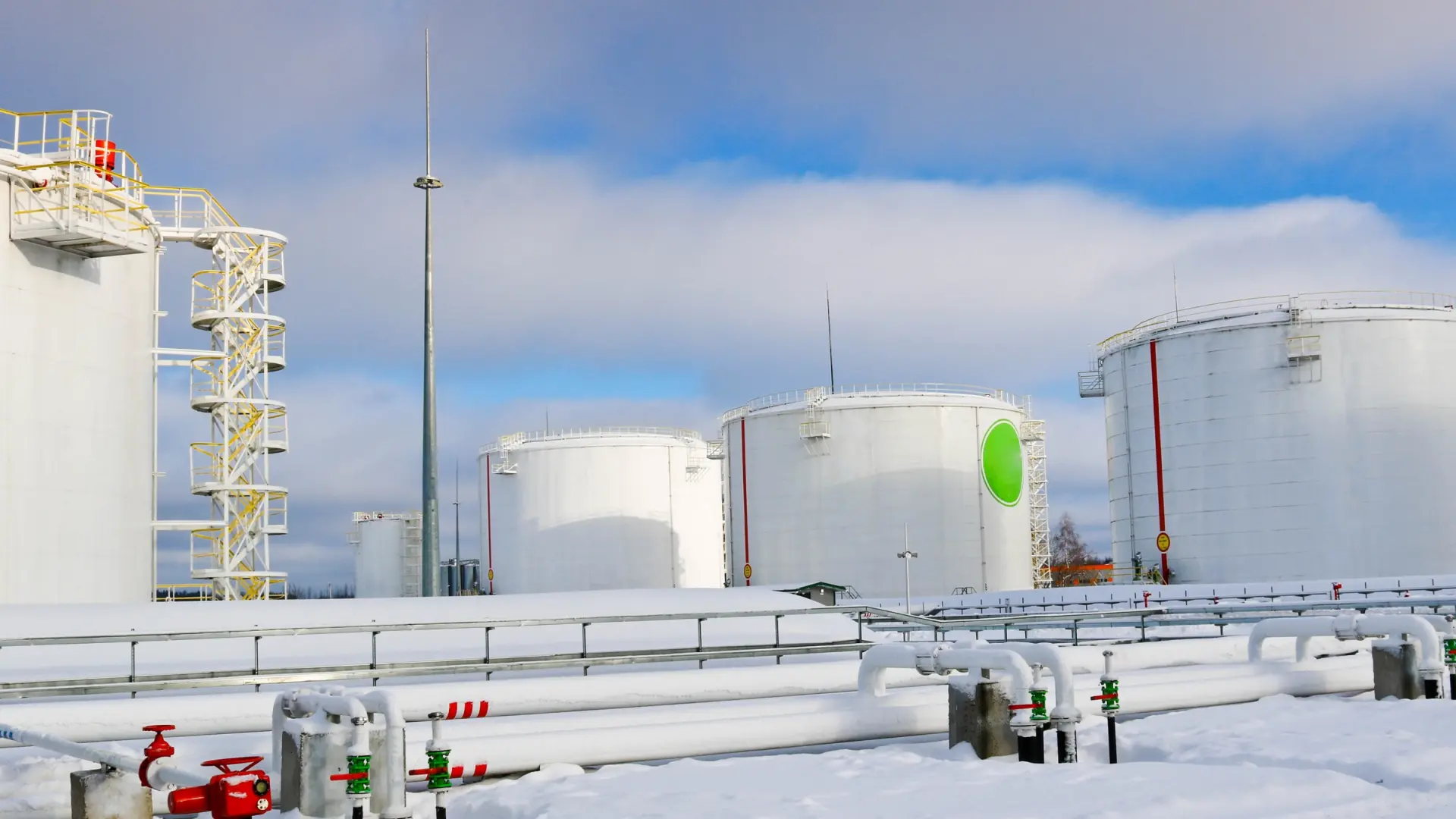 La primera planta de aire líquido se estrena en 2026: ¿la solución al gran problema de las energías renovables?